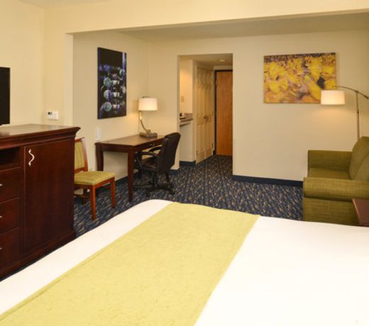 Comfort Inn & Suites