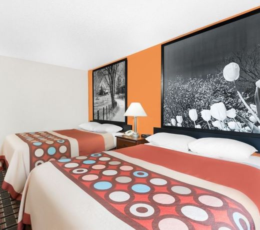 Super 8 by Wyndham Kent/Akron Area