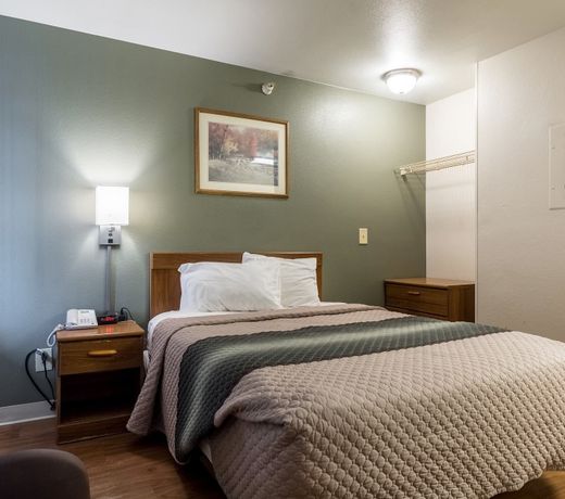 HomeTowne Studios by Red Roof Seattle - Kent/Des Moines