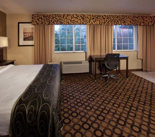 Red Lion Inn & Suites Kent - Seattle Area
