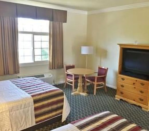 The Miramar Inn & Suites