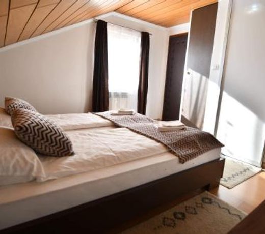 Guest House Äiro