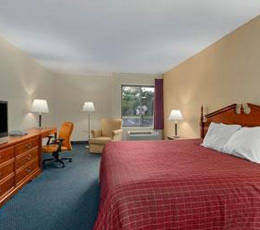 Super 8 by Wyndham Harrison OH
