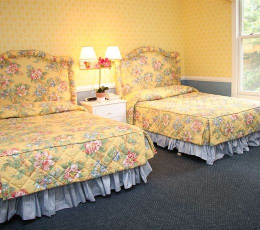 Island House Hotel