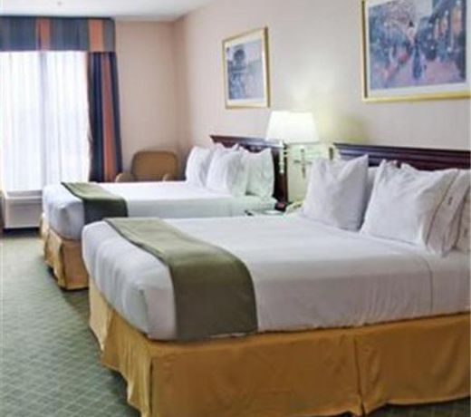 Holiday Inn Express Hotel & Suites Livingston