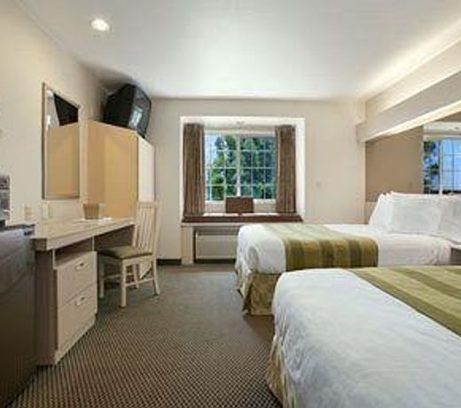 Microtel Inn & Suites Lodi