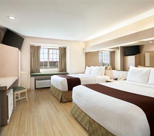 Microtel Inn & Suites Lodi