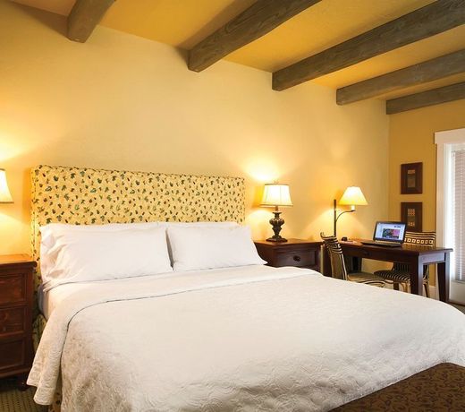 Wine & Roses Hotel Restaurant Spa Lodi