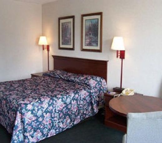 Travelodge Madison