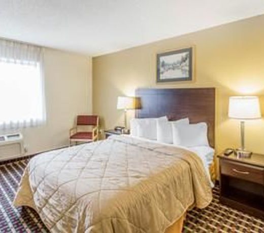Quality Inn & Suites Lakewood - Denver Southwest