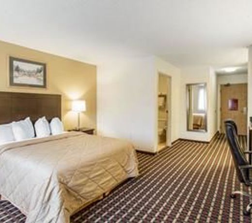 Quality Inn & Suites Lakewood - Denver Southwest