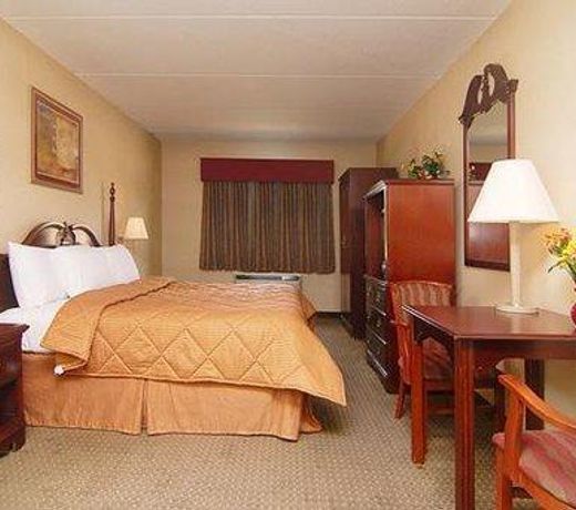 Comfort Inn & Suites Leeds I-20