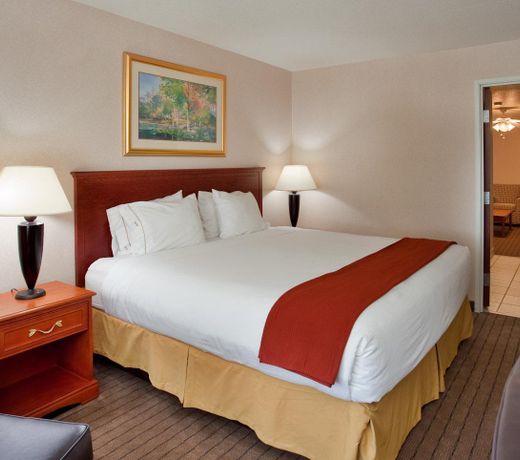 Holiday Inn Express Lawrence, an IHG Hotel