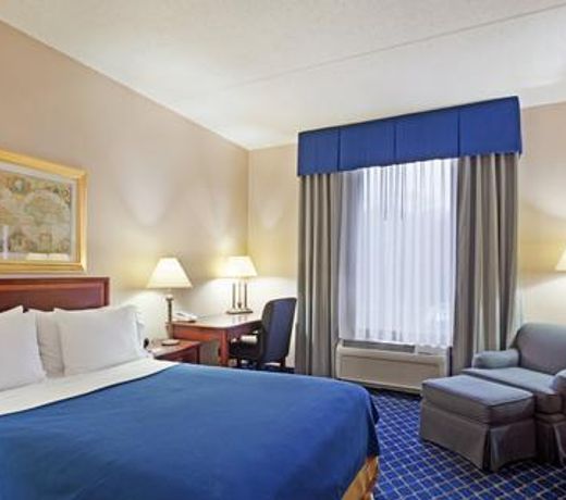 Holiday Inn Express Andover North - Lawrence, an IHG Hotel