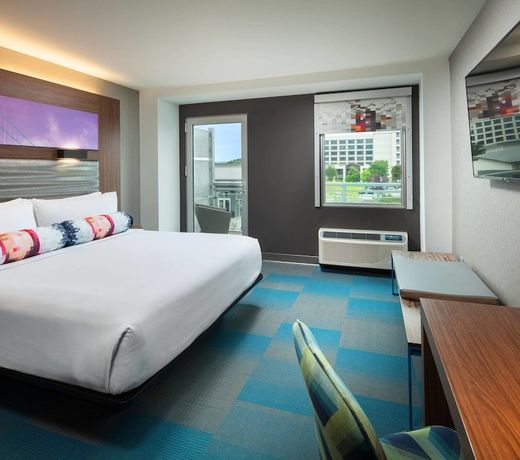 Aloft San Francisco Airport