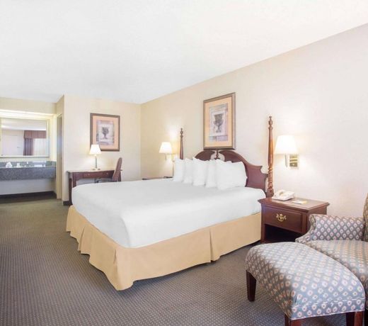 Days Inn by Wyndham Metter