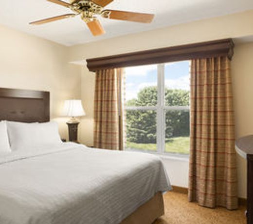 Homewood Suites by Hilton Toledo-Maumee