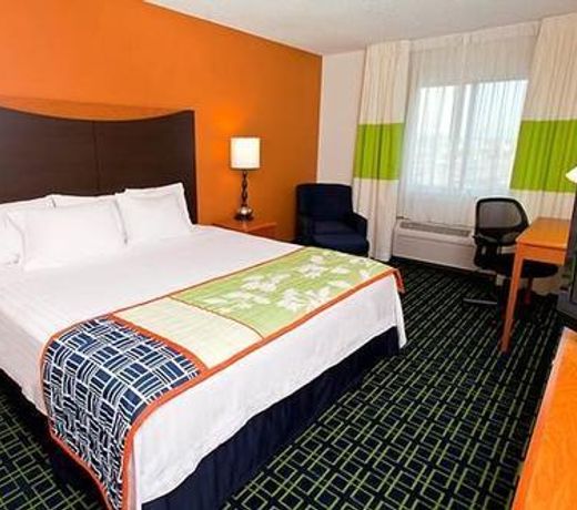 Fairfield Inn & Suites by Marriott Toledo Maumee