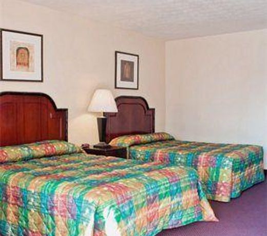 Parkway Inn