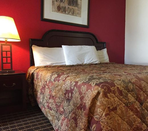 Parkway Inn