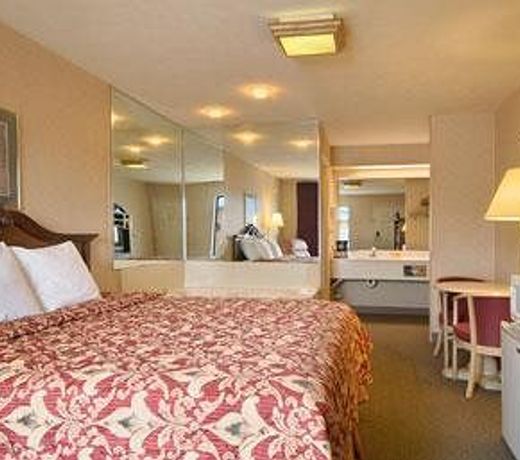 Days Inn by Wyndham Morristown