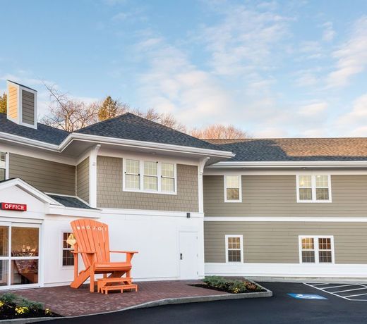Howard Johnson by Wyndham Quincy/ Boston