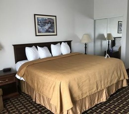 Quality Inn & Suites Middletown - Franklin