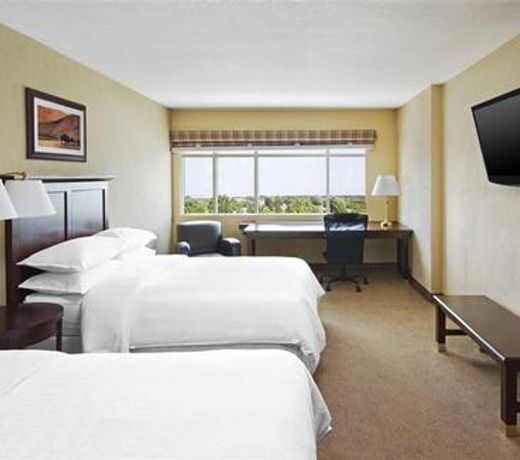 Sheraton Hotel Midwest City at the Reed Conference Center