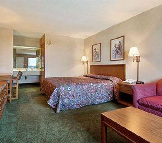 Days Inn by Wyndham Mooresville Lake Norman