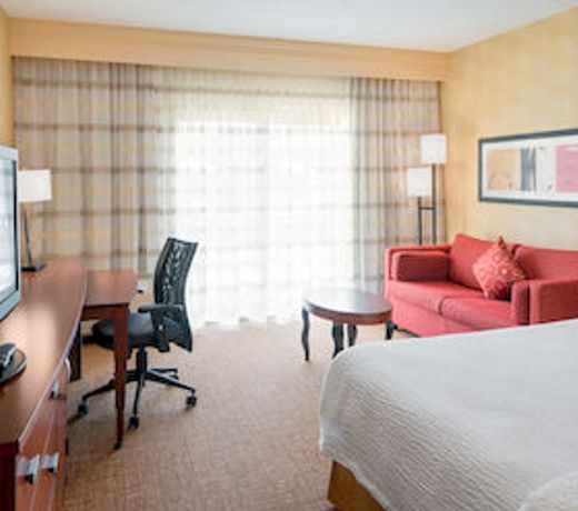 Courtyard by Marriott Chicago Naperville