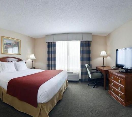 Days Inn & Suites by Wyndham Onalaska