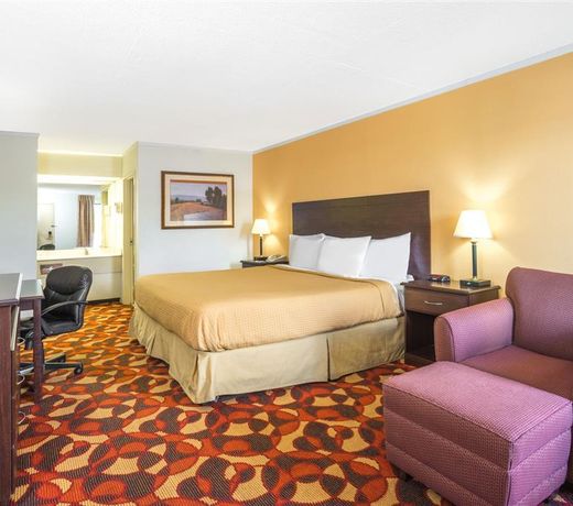 Days Inn by Wyndham Salem