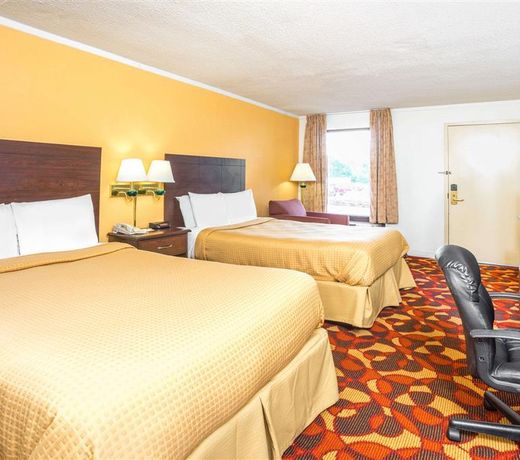 Days Inn by Wyndham Salem