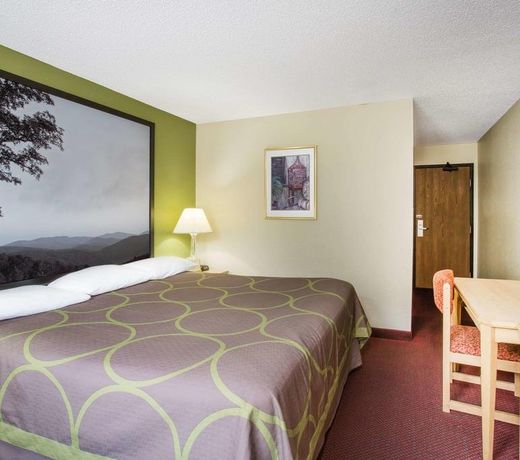 Super 8 by Wyndham Salem VA