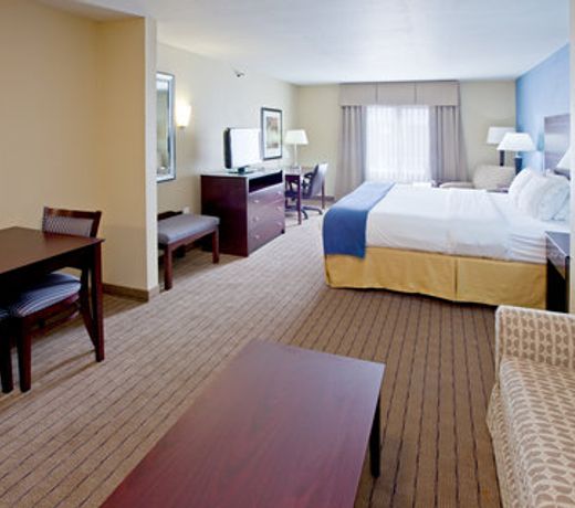 Holiday Inn Express Hotel & Suites Shelbyville, an IHG Hotel