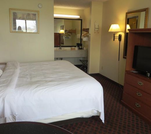 Days Inn by Wyndham Plainfield