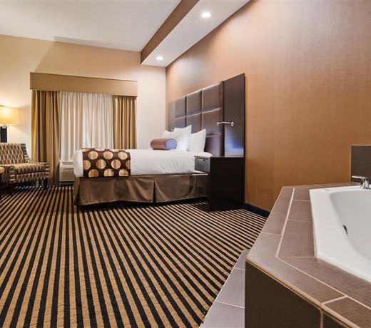 Best Western Plus Atrea Airport Inn and Suites