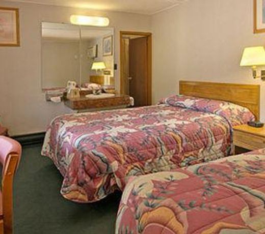 SUPER 8 MOTEL - NORTH EAST-ERI