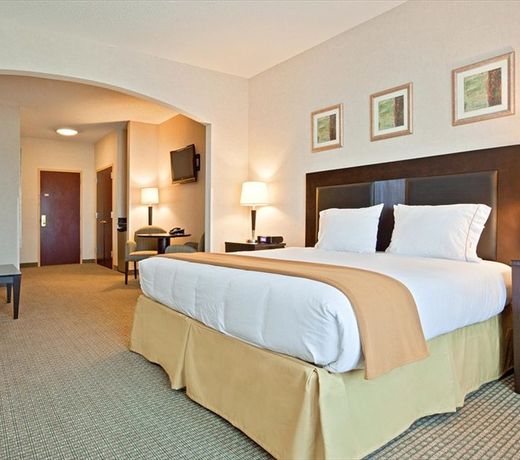 Holiday Inn Express Hotel & Suites Erie - North East, an IHG Hotel