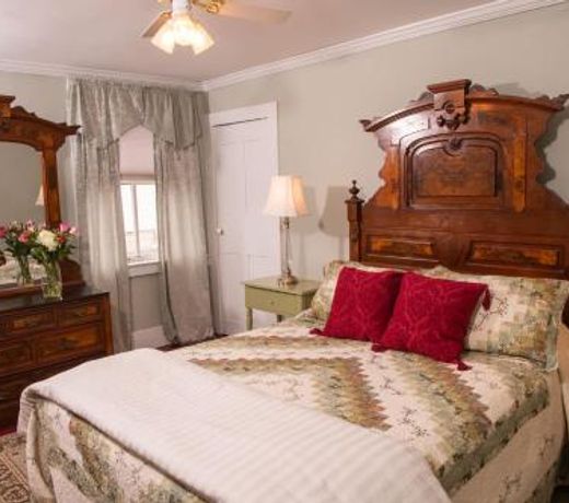 Grape Arbor Bed and Breakfast