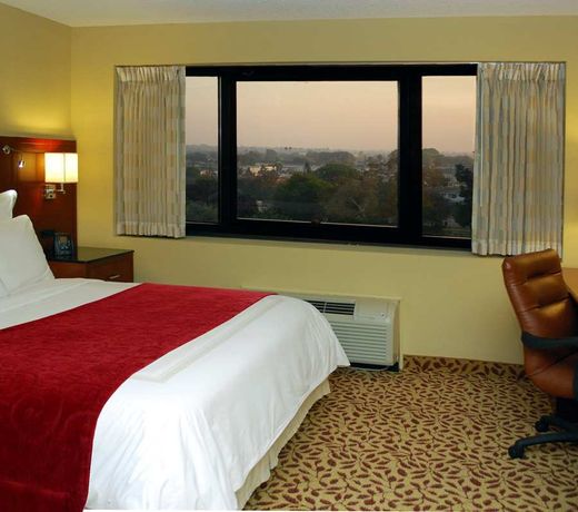 DoubleTree by Hilton Los Angeles Norwalk