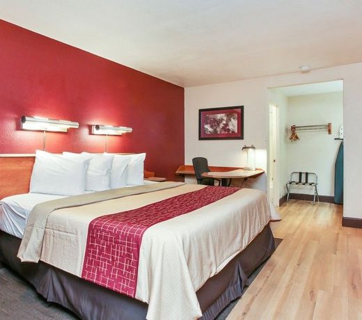 Red Roof Inn Santa Ana