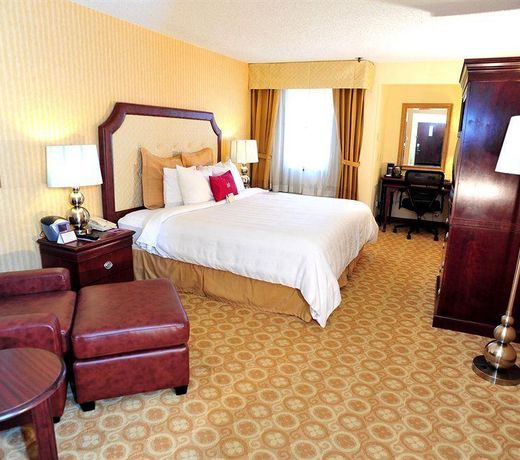 Hotel Near Galleria-Addison