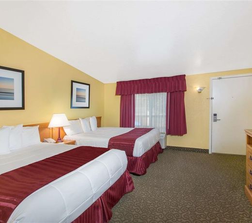 Days Inn by Wyndham Redwood City