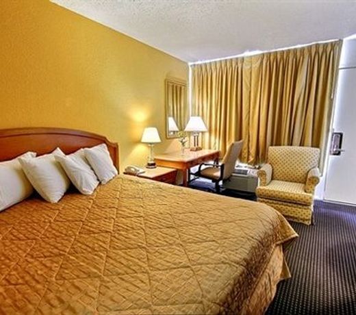 Econo Lodge Petersburg - Fort Lee