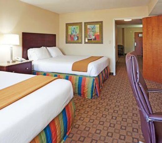 Holiday Inn Express Hotel and Suites Petersburg - Fort Lee, an IHG Hotel