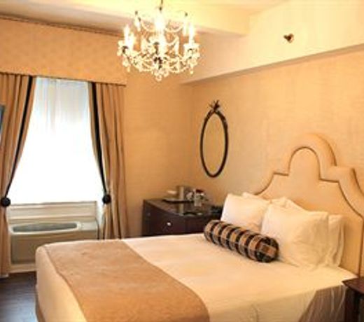 Molly Pitcher Inn
