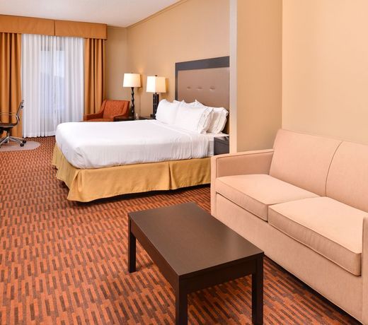 Holiday Inn Express Breezewood, an IHG Hotel