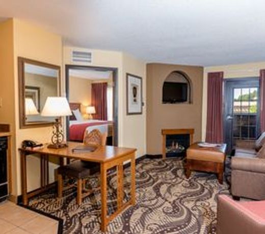 MCM Elegante Lodge & Resorts