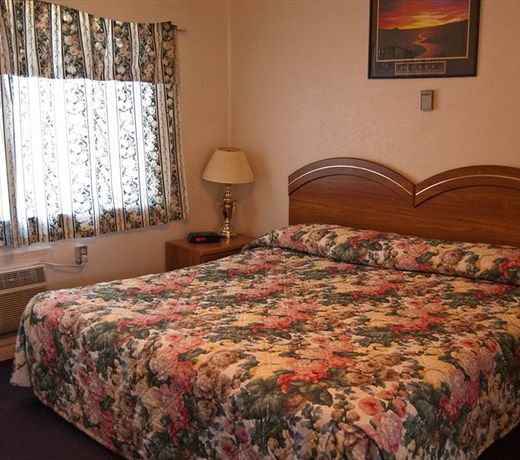 Nob Hill Lodge